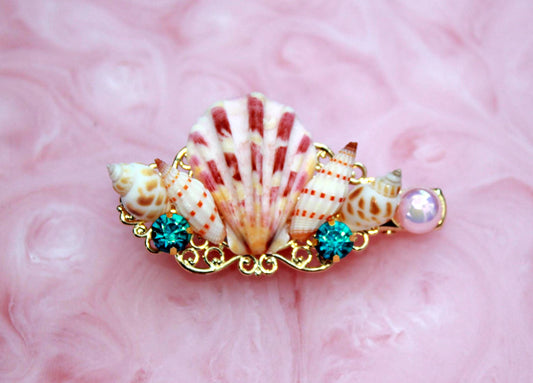 Beautiful Shell hairclip, fantasy hair accessory, mermaid hair, wedding hair, gold hairclip, wedding accessory, bridesmaid accessory, shells