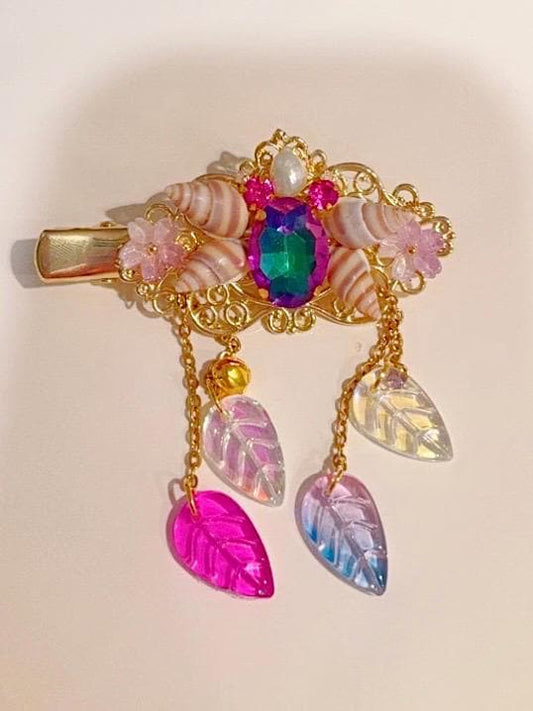 Beautiful Shell hairclip, fantasy hair accessory, mermaid hair, wedding hair, gold hairclip, wedding accessory, bridesmaid accessory, shells