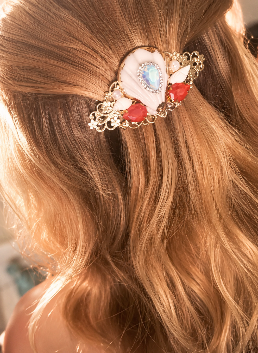 Luminous Seashell Hair Clip, 14K Gold Mermaid Wedding Hair Accessory