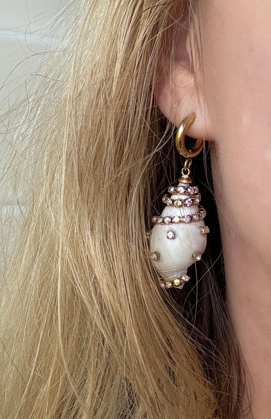 Boucles d'oreilles faites main en or avec perles et nœuds