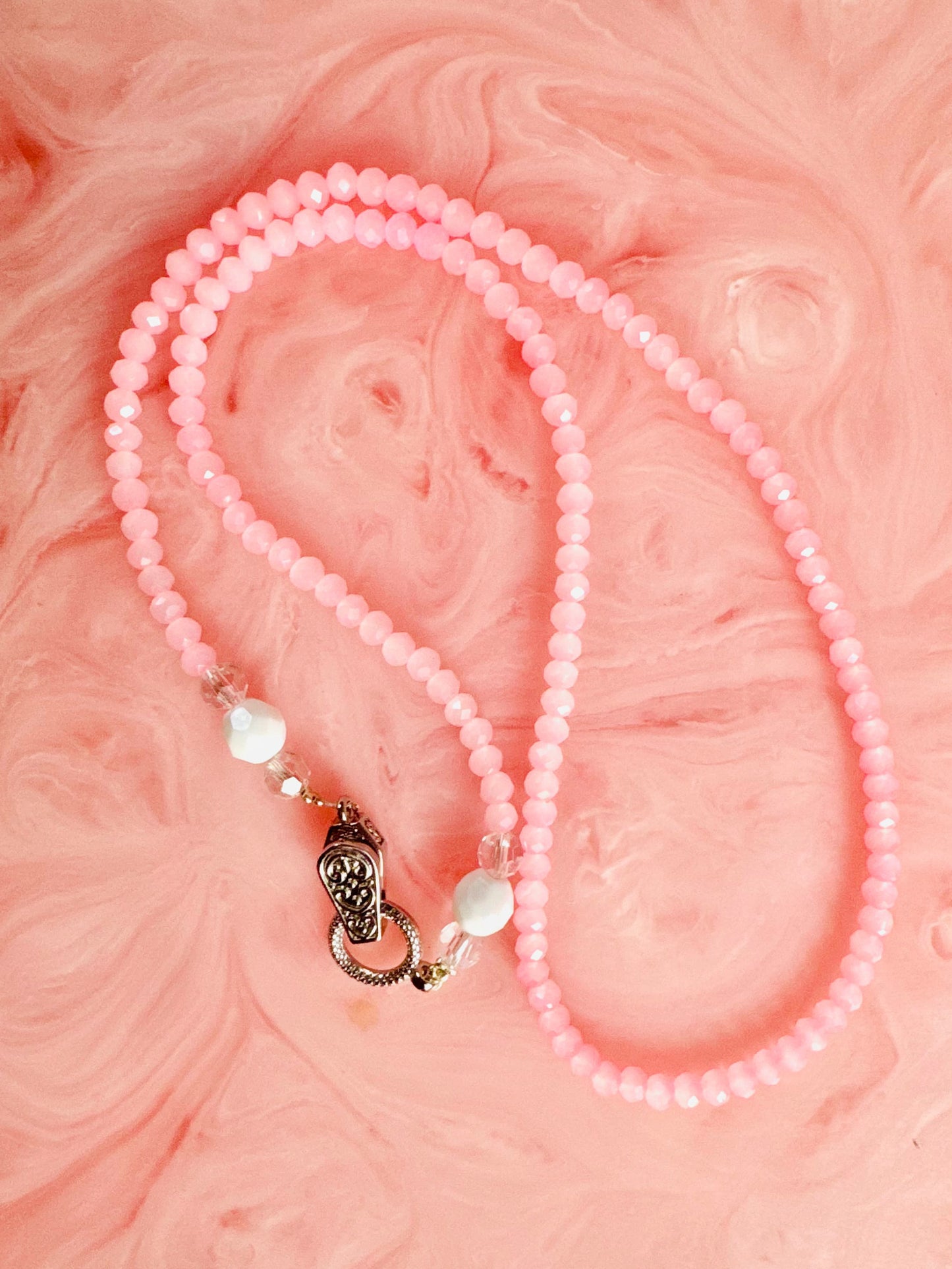 ピンクドリームス ハンドメイドビーズネックレス（スワロフスキークリスタル使用）