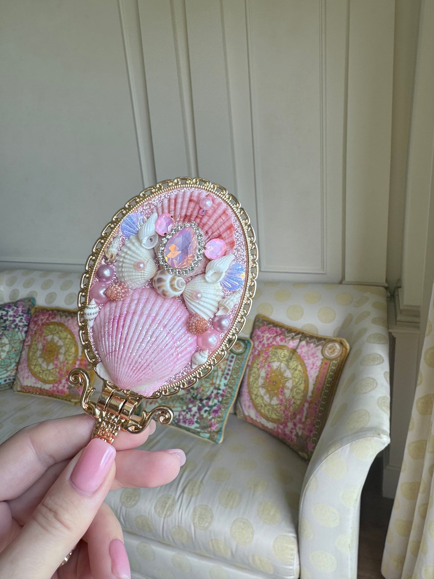 'Rose Tide' - Guilt Gold Seashell Mirror