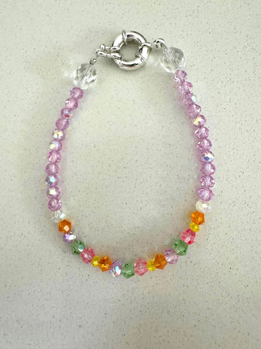 Bracelet en cristal vert émeraude avec perles européennes en argent sterling 925 plaqué rhodium.