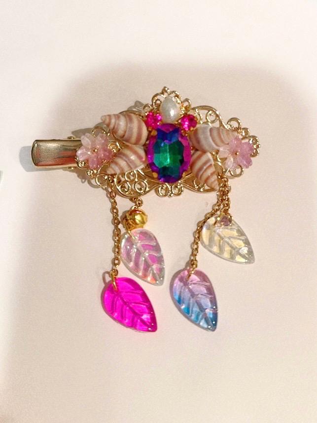 Beautiful Shell hairclip, fantasy hair accessory, mermaid hair, wedding hair, gold hairclip, wedding accessory, bridesmaid accessory, shells