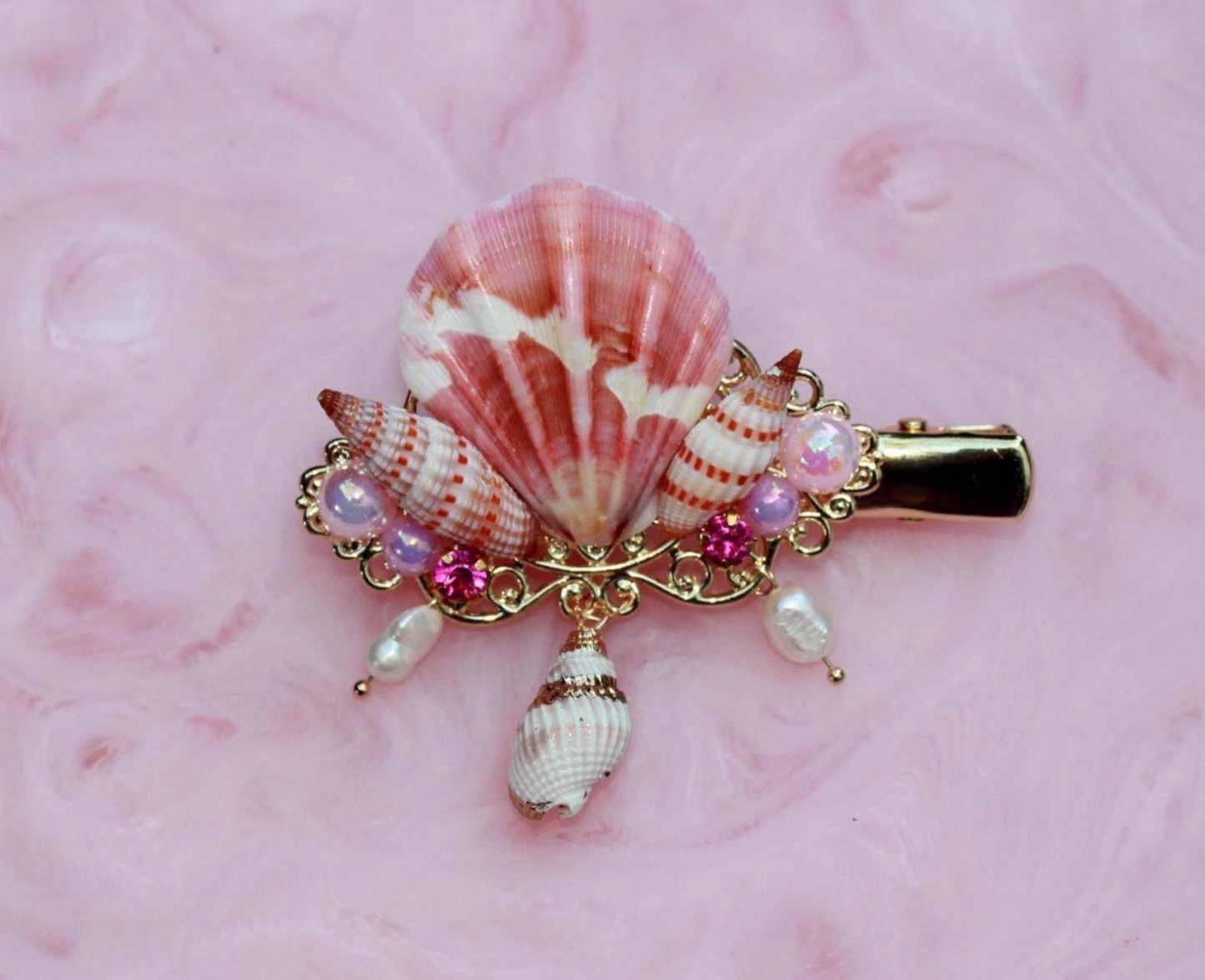 Beautiful Shell hairclip, fantasy hair accessory, mermaid hair, wedding hair, gold hairclip, wedding accessory, bridesmaid accessory, shells