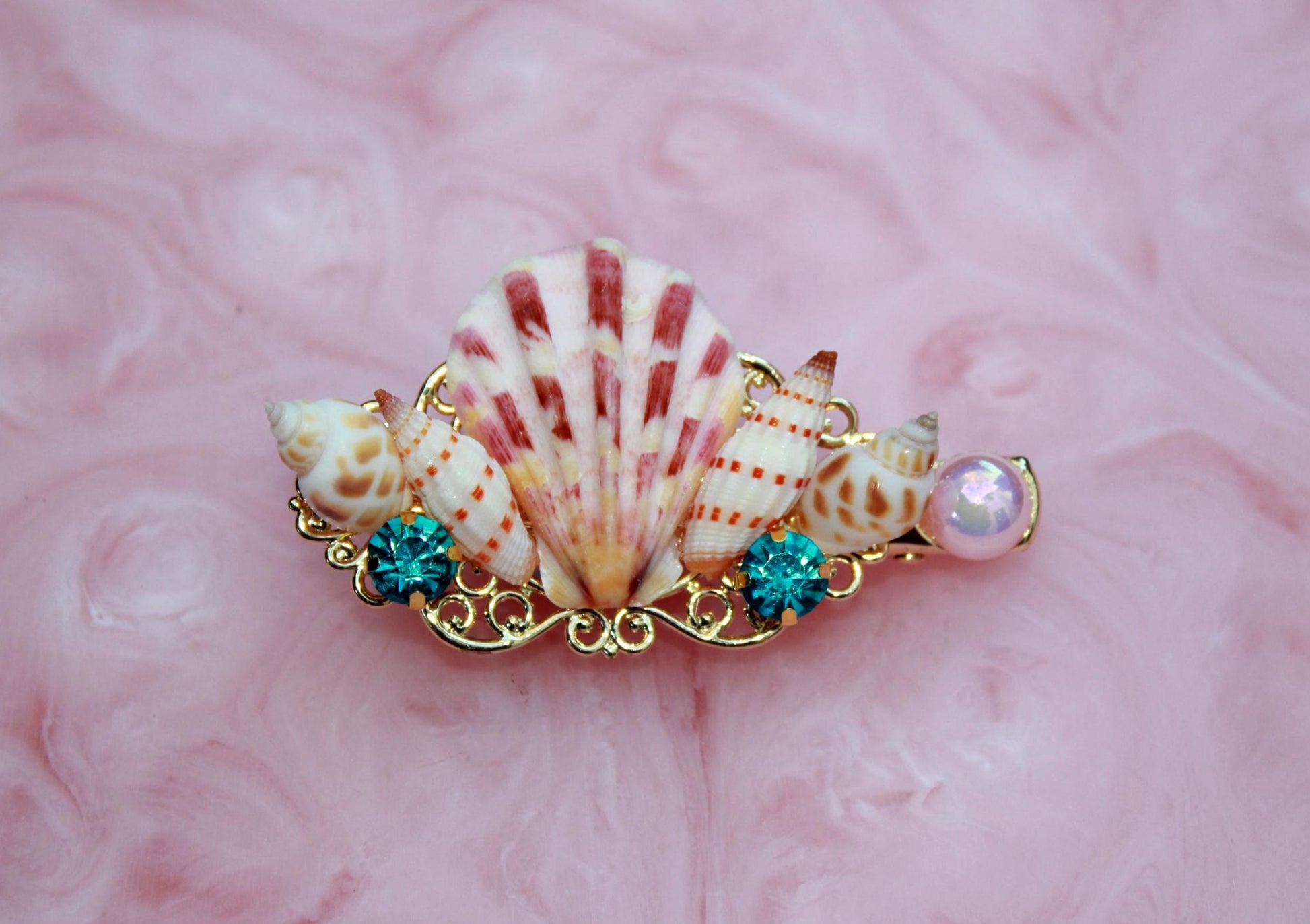 Beautiful Shell hairclip, fantasy hair accessory, mermaid hair, wedding hair, gold hairclip, wedding accessory, bridesmaid accessory, shells