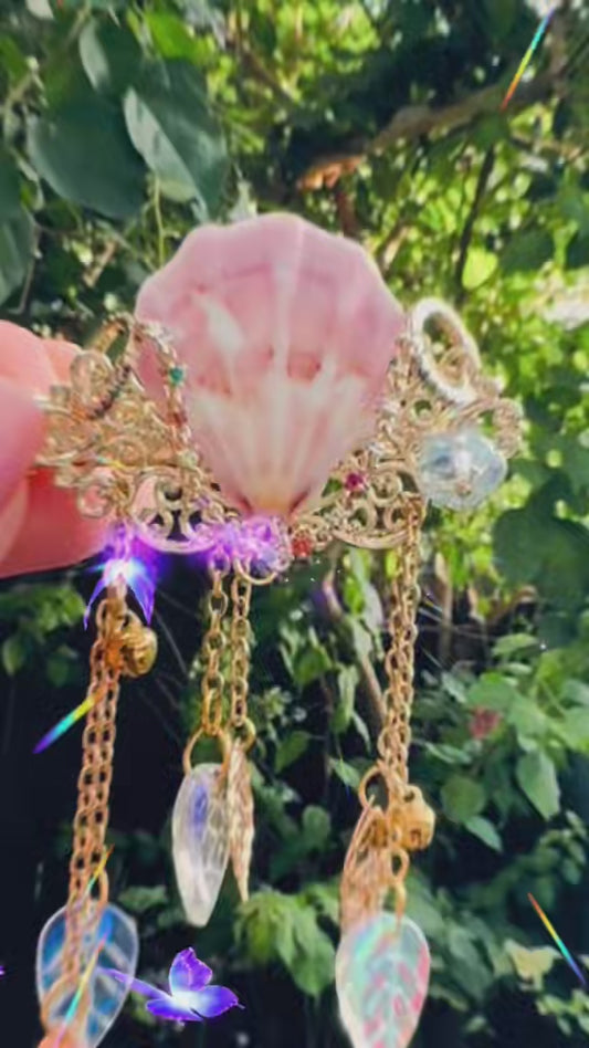 'Queen of the Tides' - Genuine Gold Hair Clip