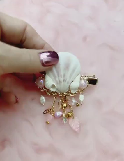 Beautiful Shell hairclip, fantasy hair accessory, mermaid hair, wedding hair, gold hairclip, wedding accessory, bridesmaid accessory, shells